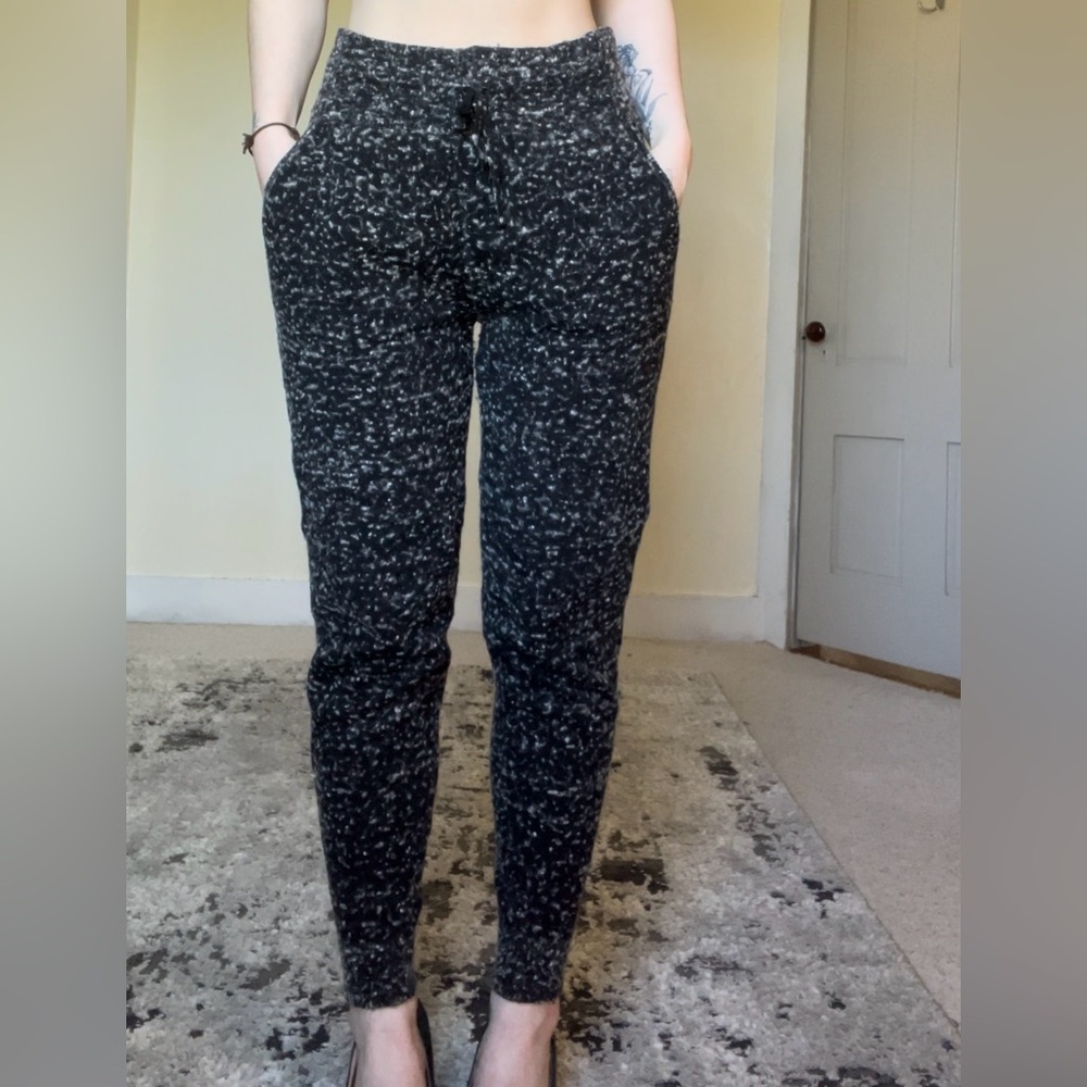 Moth Black and White Trousers Joggers Textured Fabric Wool Blend Cozy Stretchy - Picture 12 of 13